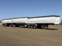 176 · 2009 MOORE AB TRIPLE TIPPER COMBINATION