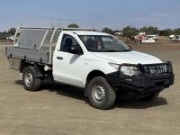102 · 2015 MITSUBISHI TRITON GL UTE