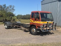 2005 Nissan Ud Pk265 Truck
