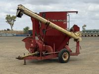 New Holland 352t Hammer Mill Mixer