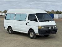 125 · 1995 TOYOTA HIACE VAN